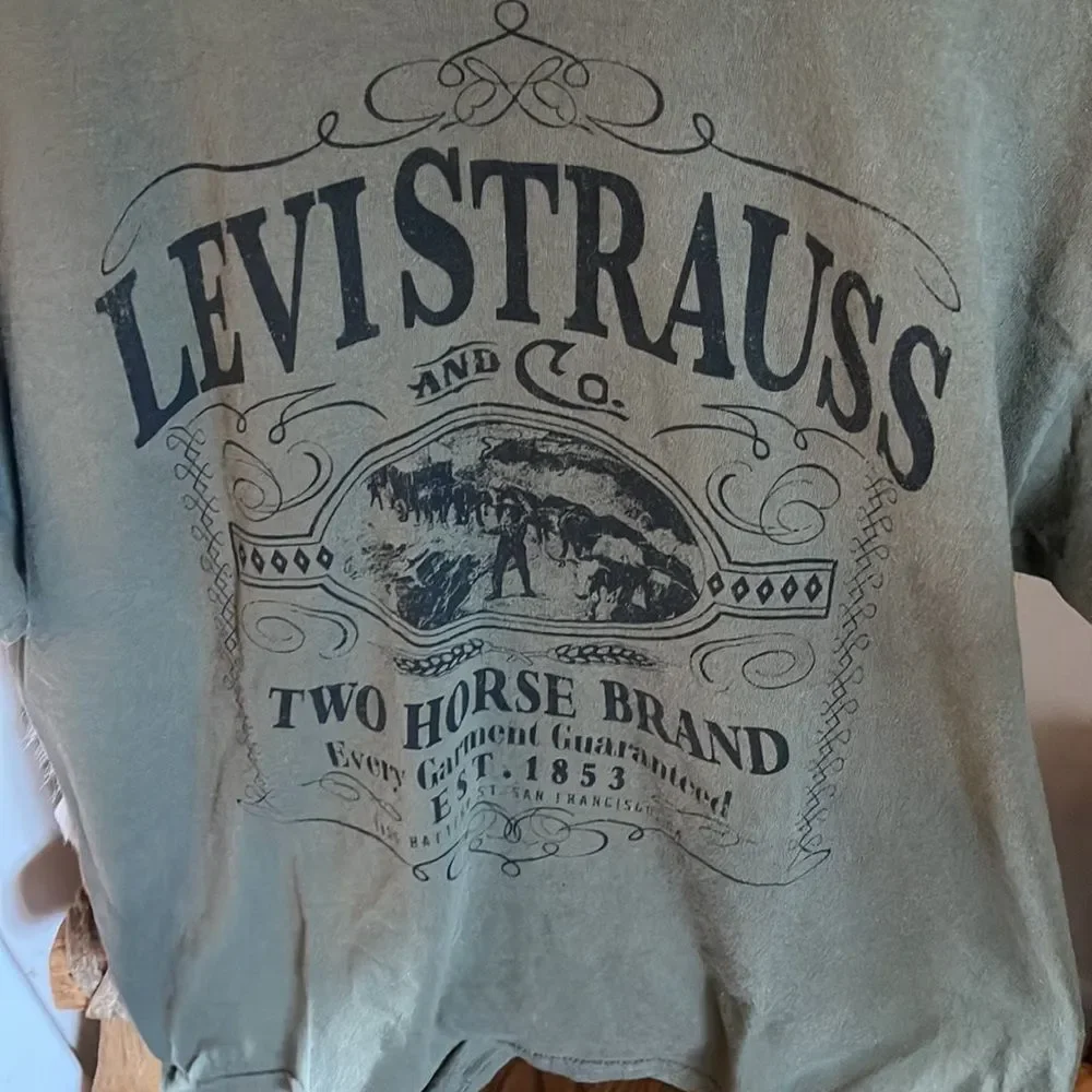 Levi’s Army Green T-shirt